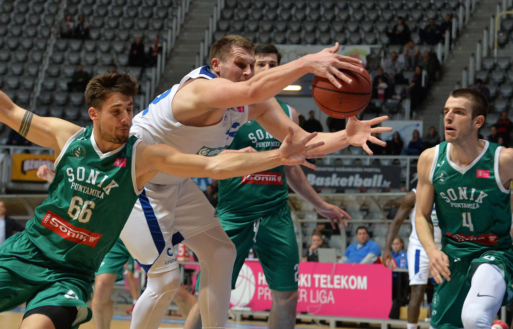 HT Premijer liga (20. kolo): Teška pobjeda Zadra u gradskom derbiju