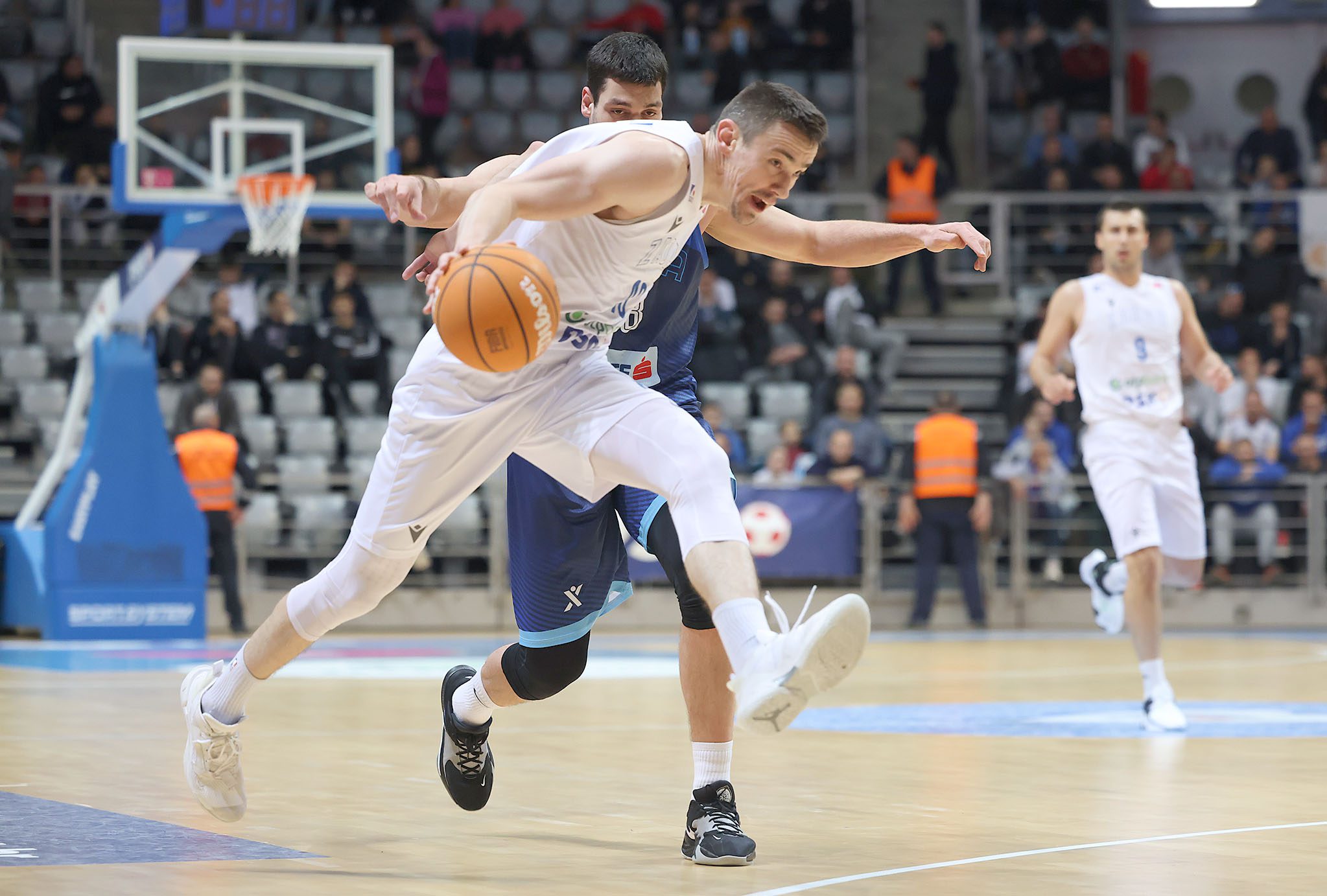 Zadar u zaostaloj utakmici 13. kola uzvratio Ciboni, četiri momčadi izjednačene na vrhu