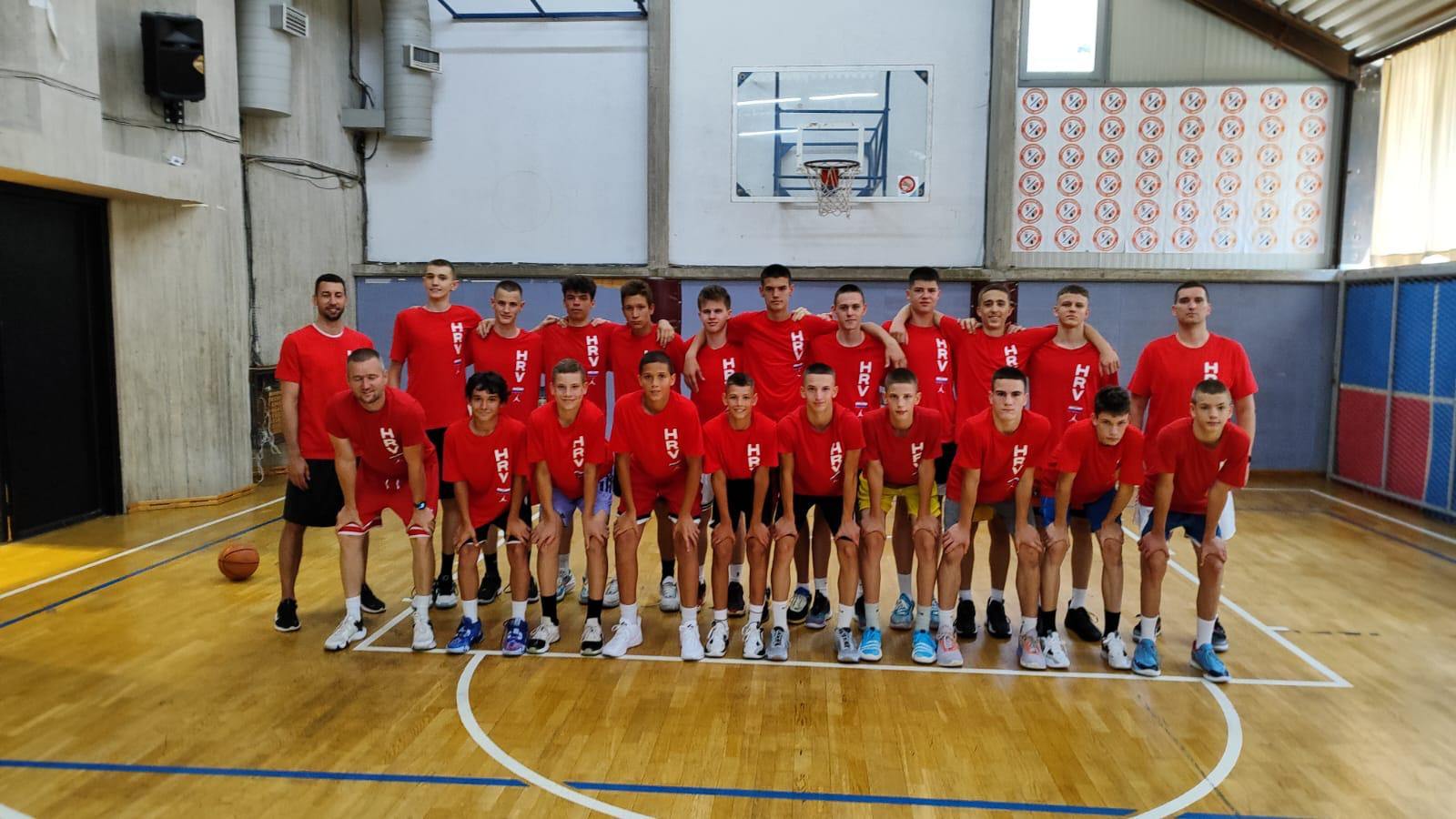 U14 i U15 (m) otputovali na pripreme, očekuju ih utakmice u Dubrovniku